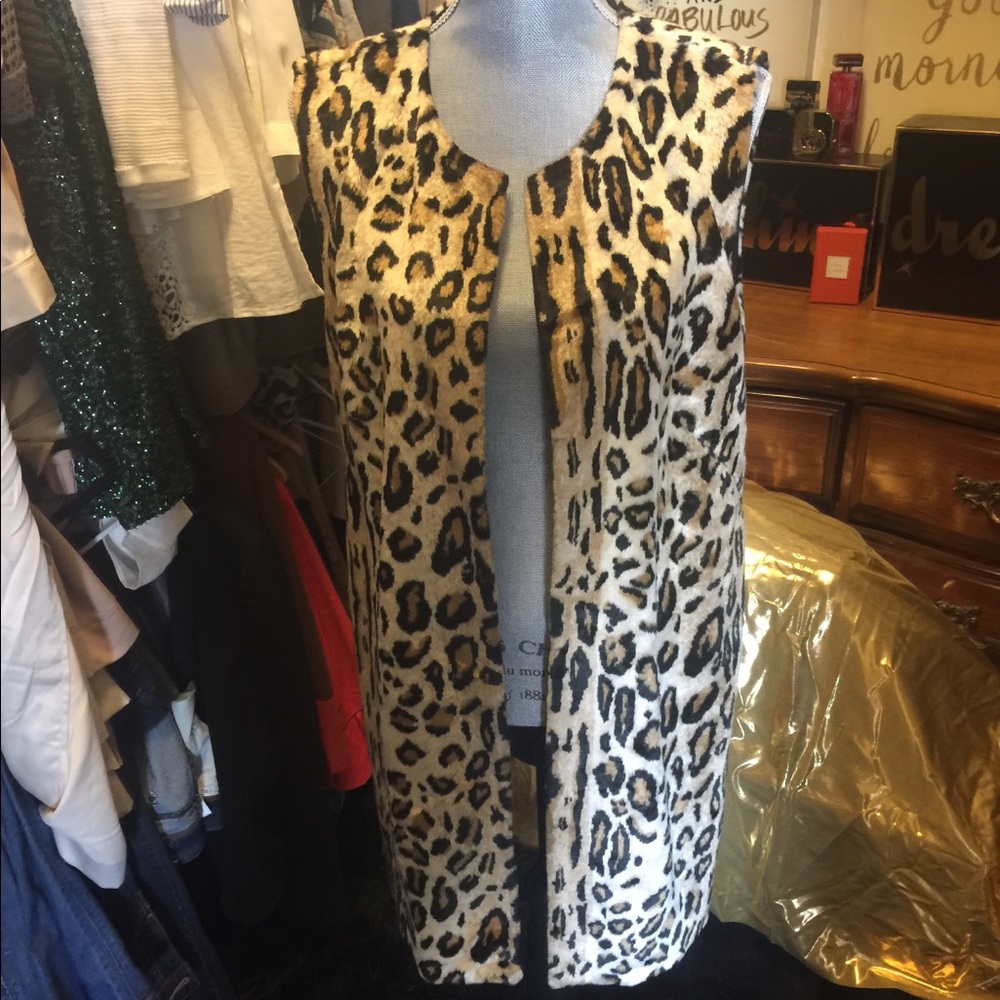 Long vest leopard print